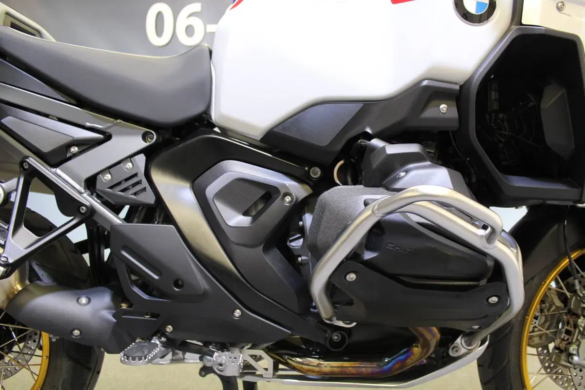 Bmw R 1300 GS Adventure Trophy (2025 - 26) (7)