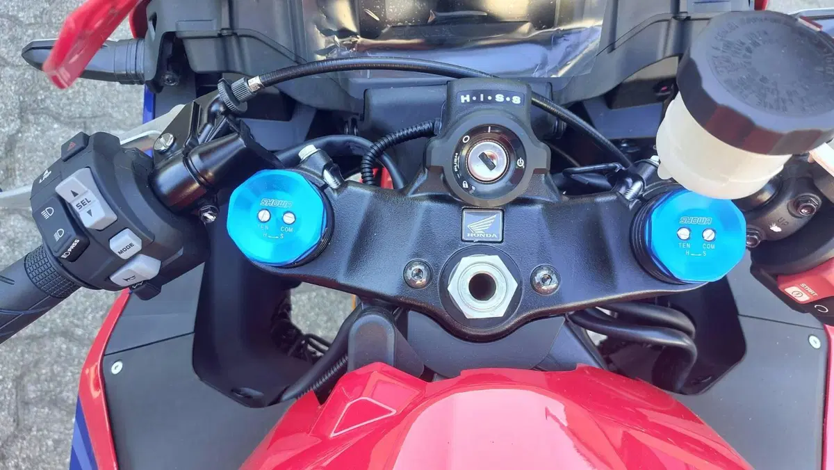 Honda CBR 600 RR (2024 - 26) (7)