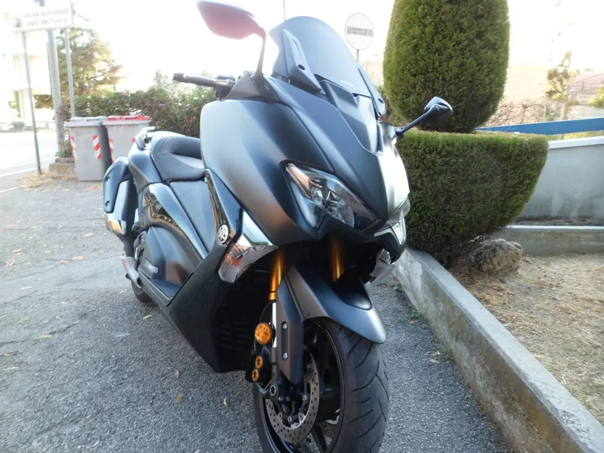 Yamaha T-Max 530 SX (2017 - 19) (2)