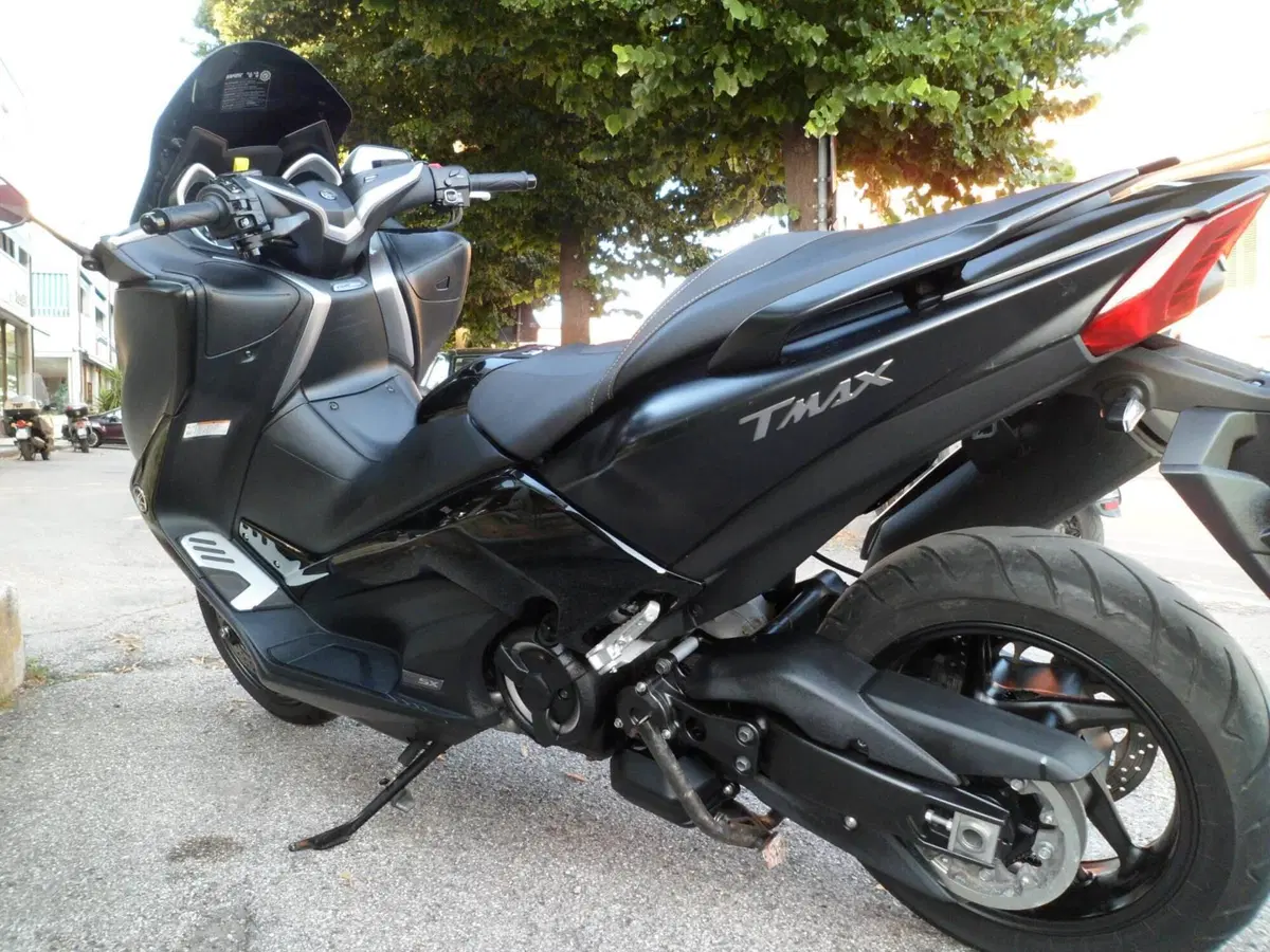 Yamaha T-Max 530 SX (2017 - 19) (4)