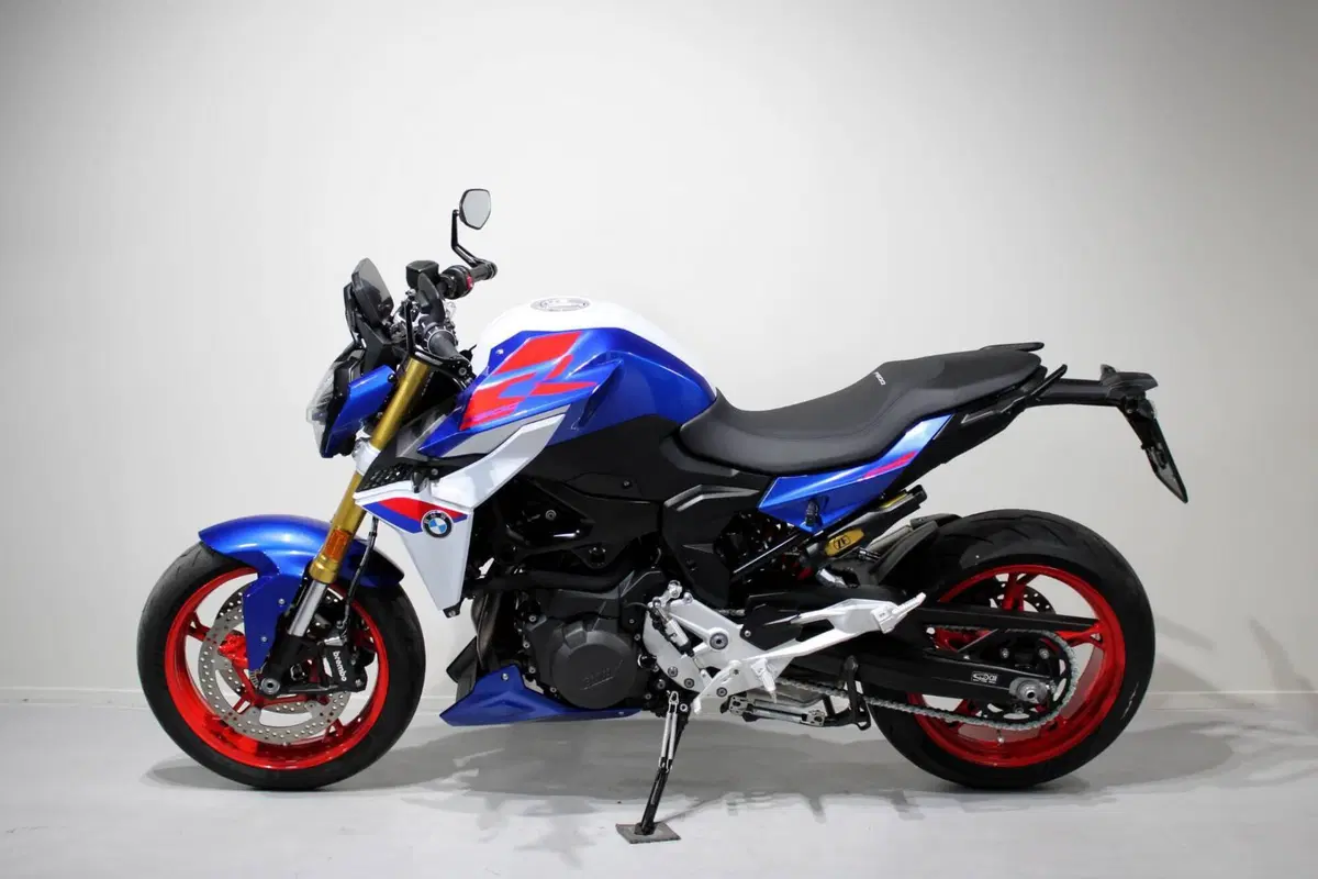Bmw F 900 R (2025 - 26) (4)