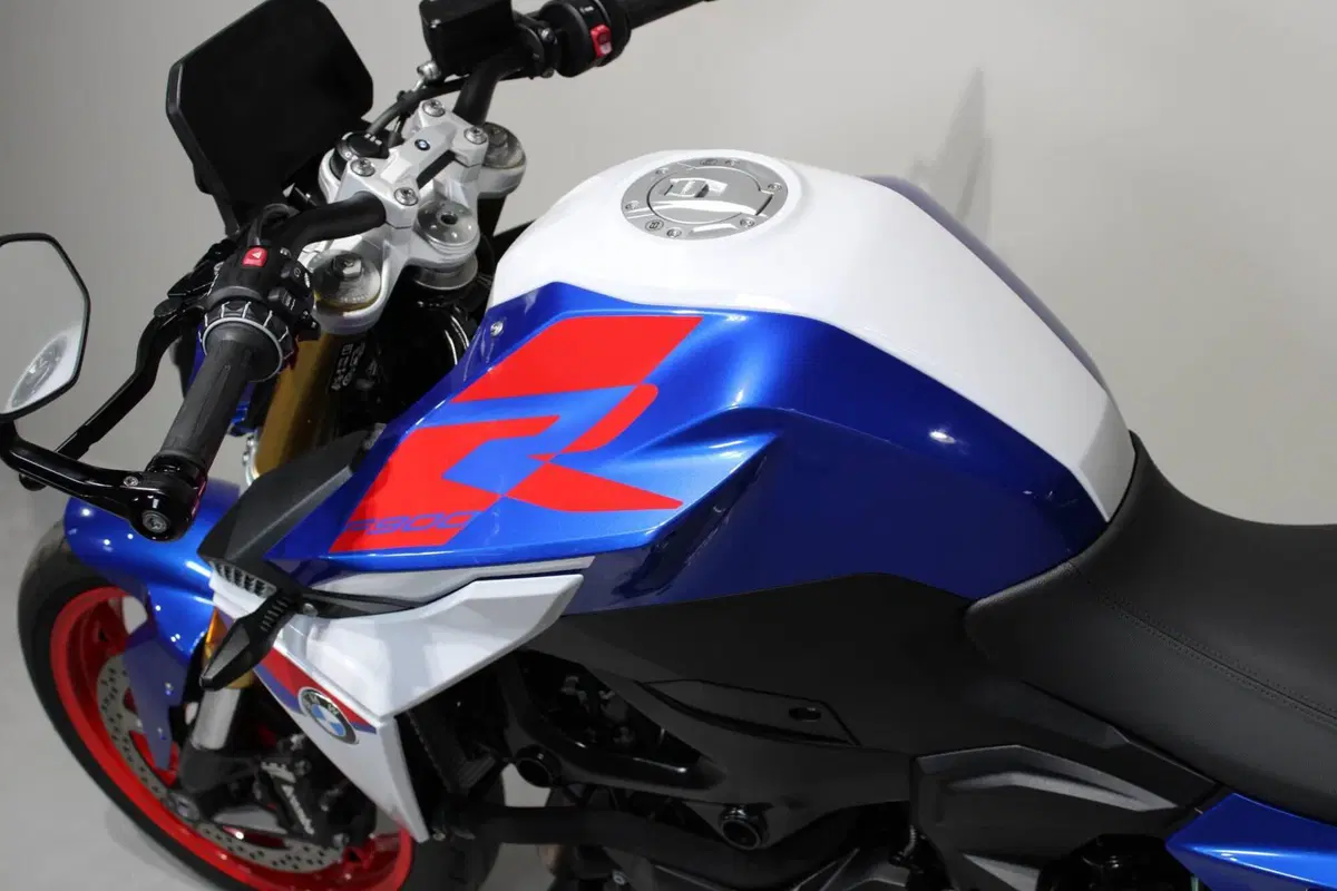 Bmw F 900 R (2025 - 26) (5)