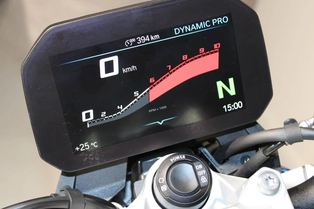 Bmw F 900 R (2025 - 26) (6)