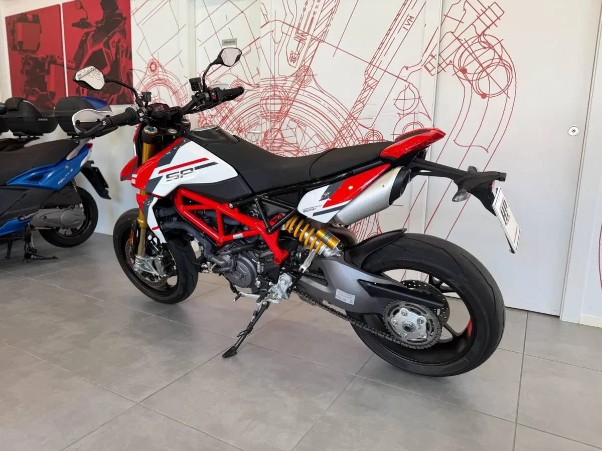 Ducati Hypermotard 950 SP (2022 - 25) (6)