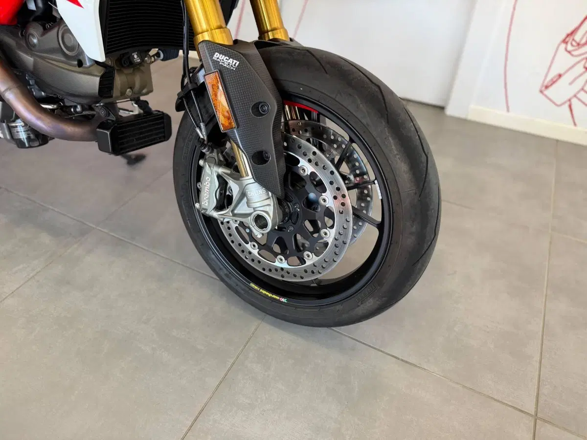 Ducati Hypermotard 950 SP (2022 - 25) (8)