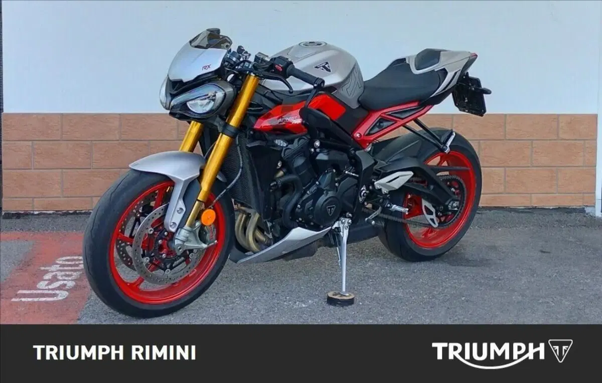 Triumph Street Triple 765 RX (2026) (2)