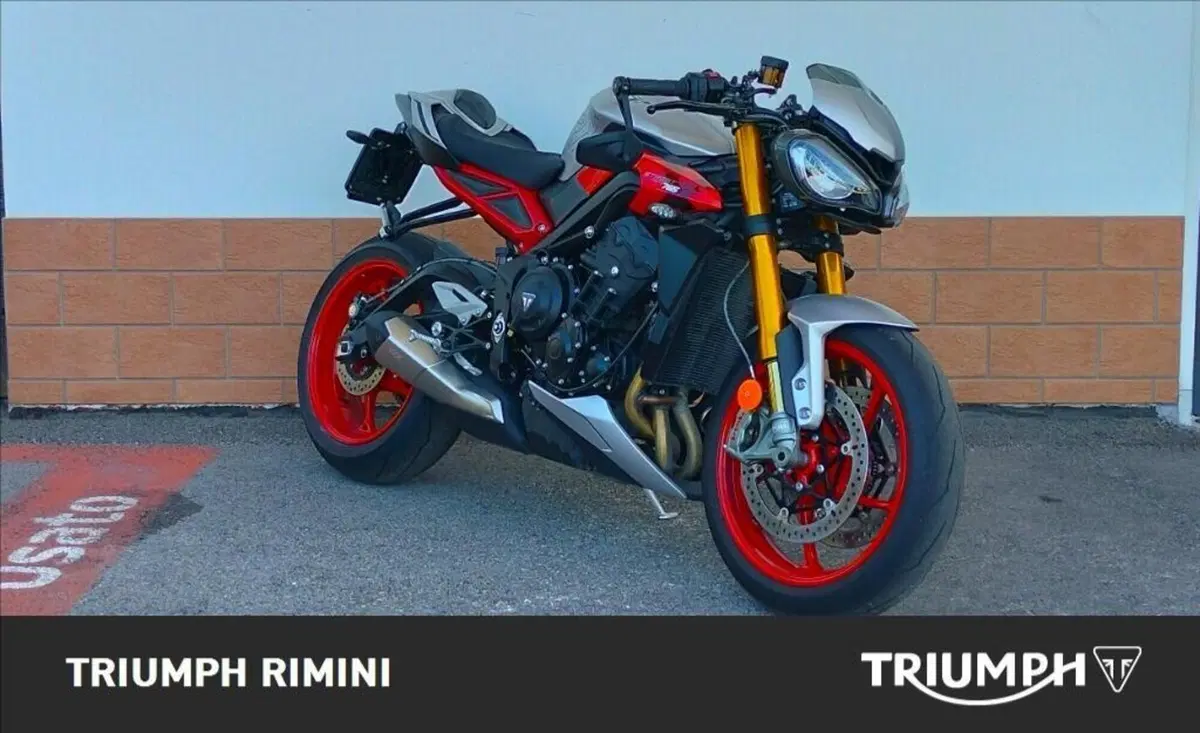 Triumph Street Triple 765 RX (2026) (3)