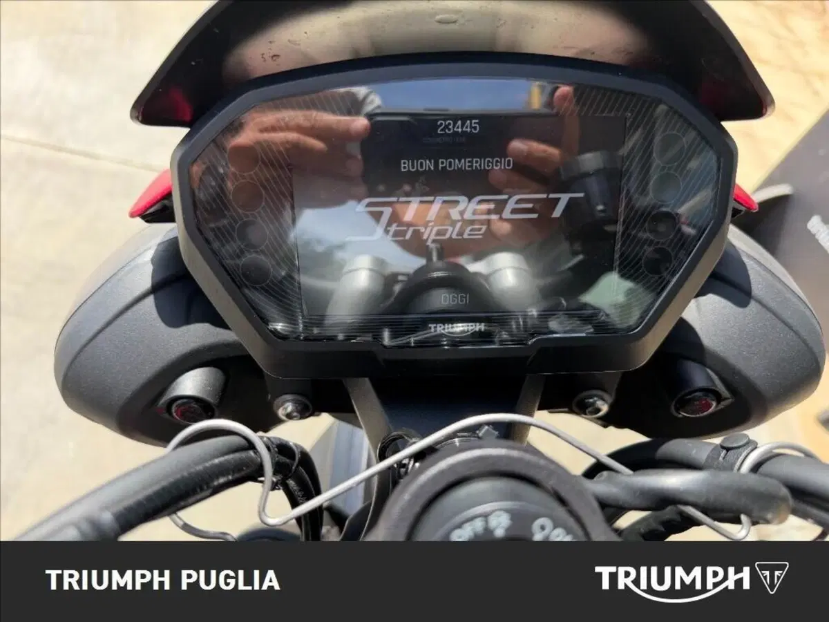Triumph Street Triple 765 RS (2023 - 26) (2)