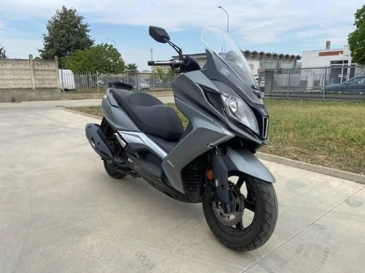 Kymco Downtown 350i TCS (2020) (4)