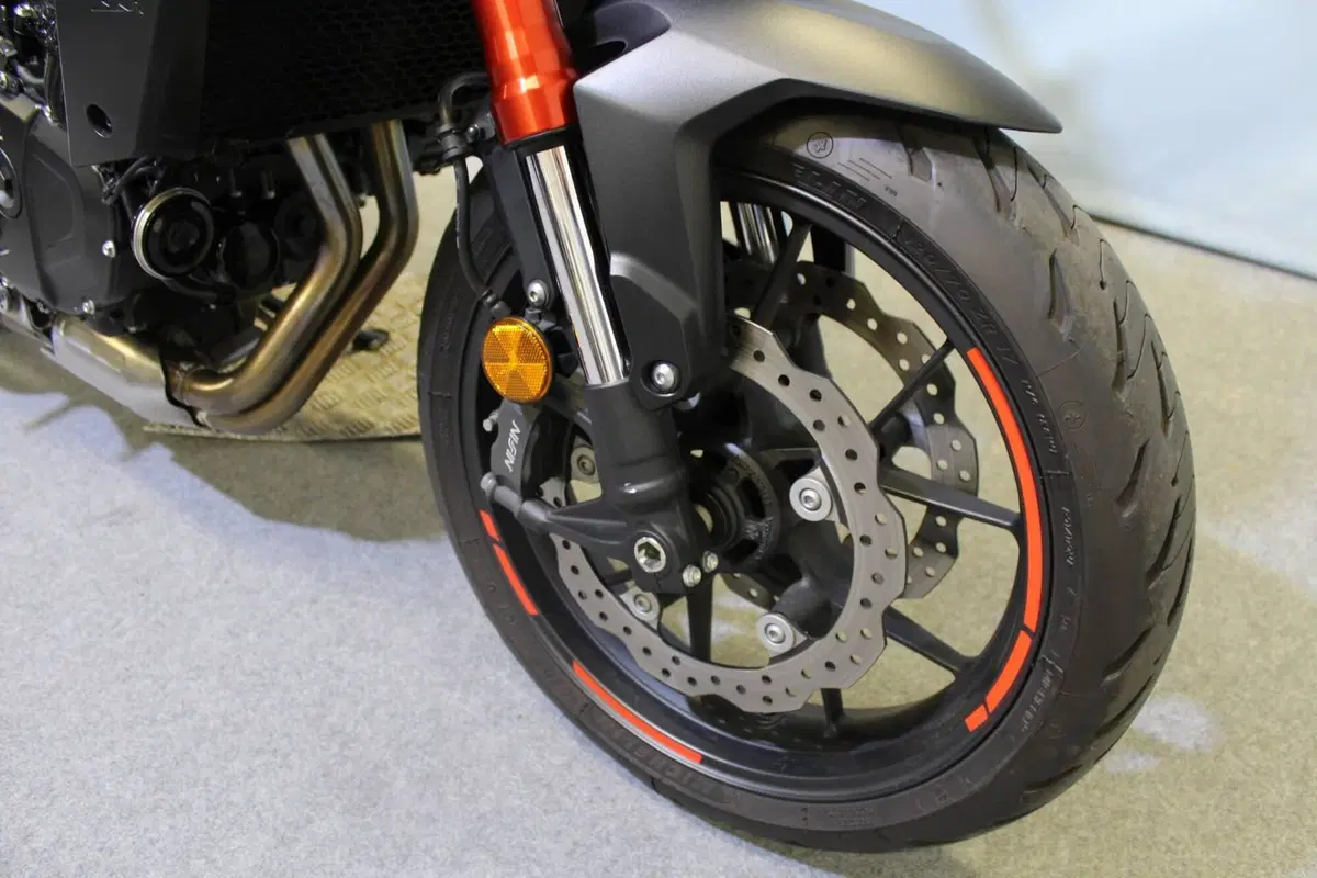Honda CB 750 Hornet (2023 - 24) (7)