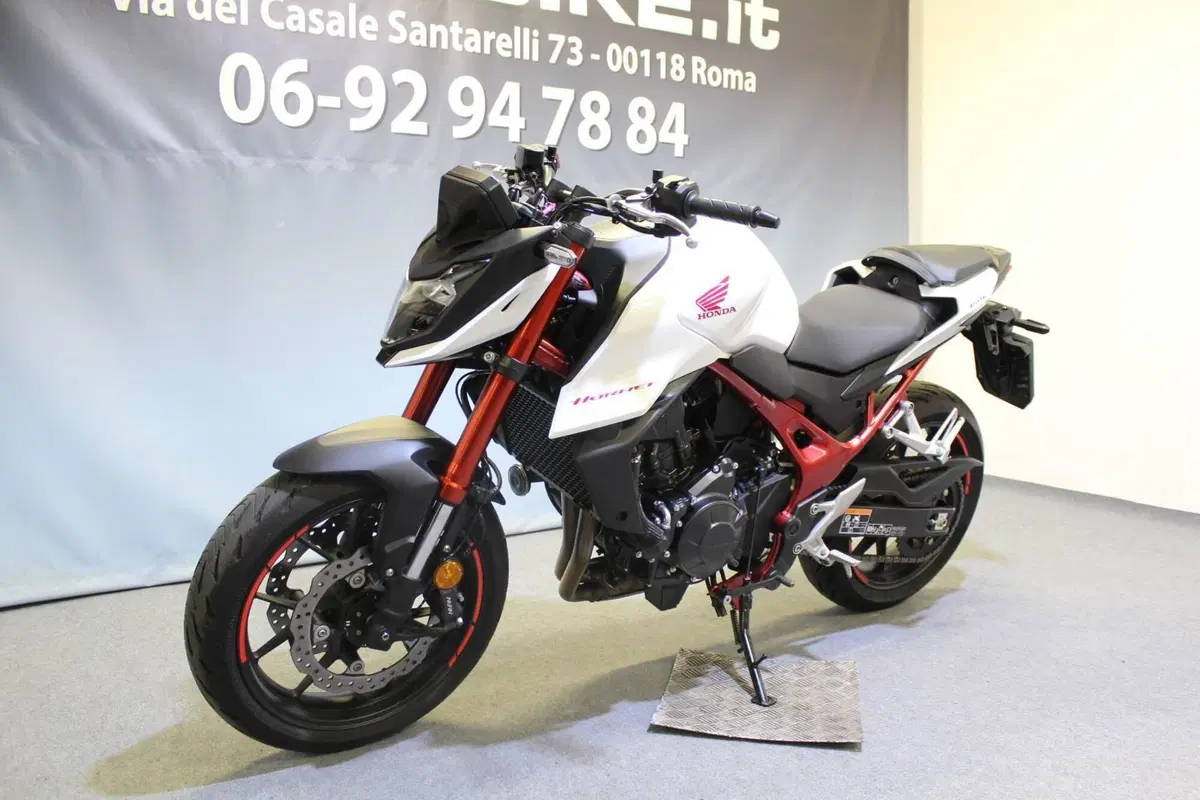 Honda CB 750 Hornet (2023 - 24) (12)