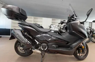 Yamaha T-Max 560 (2022 - 24) usata