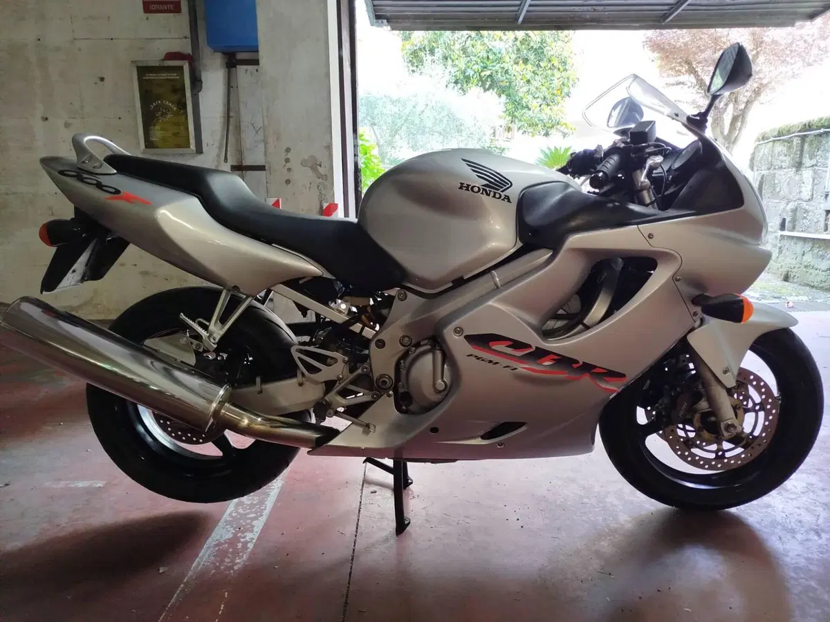 Honda CBR 600 F (2001 - 06) (11)