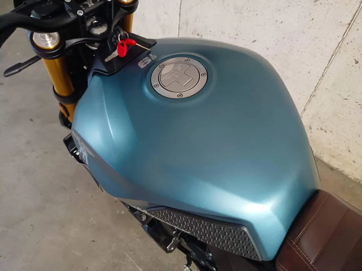 Moto Morini SEIEMMEZZO SCR (2022 - 26) (13)