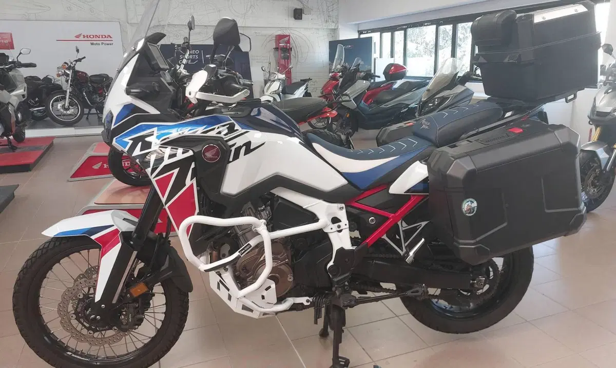 Honda Africa Twin CRF 1100L Travel Edition DCT (2022 - 23)