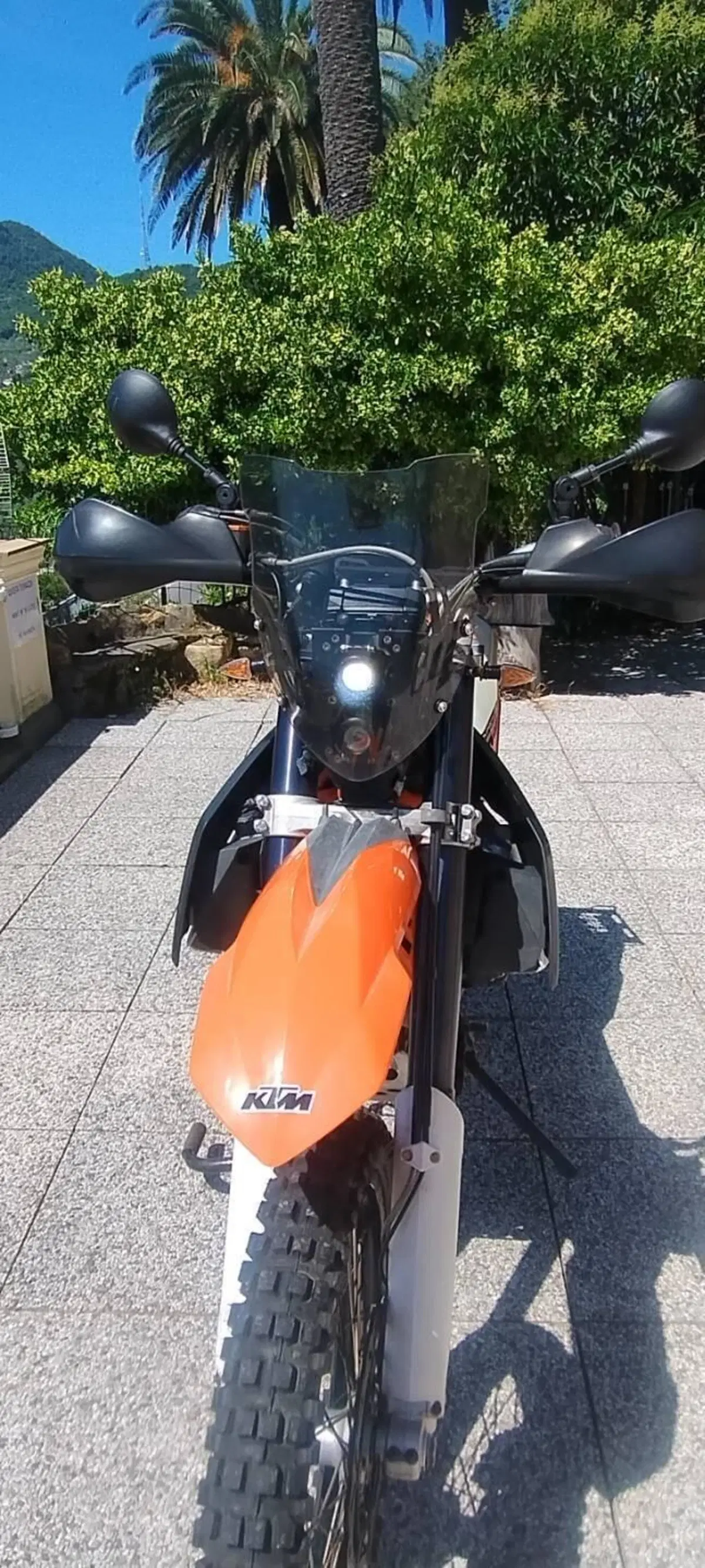 KTM 690 Enduro R (2009 - 11) (4)