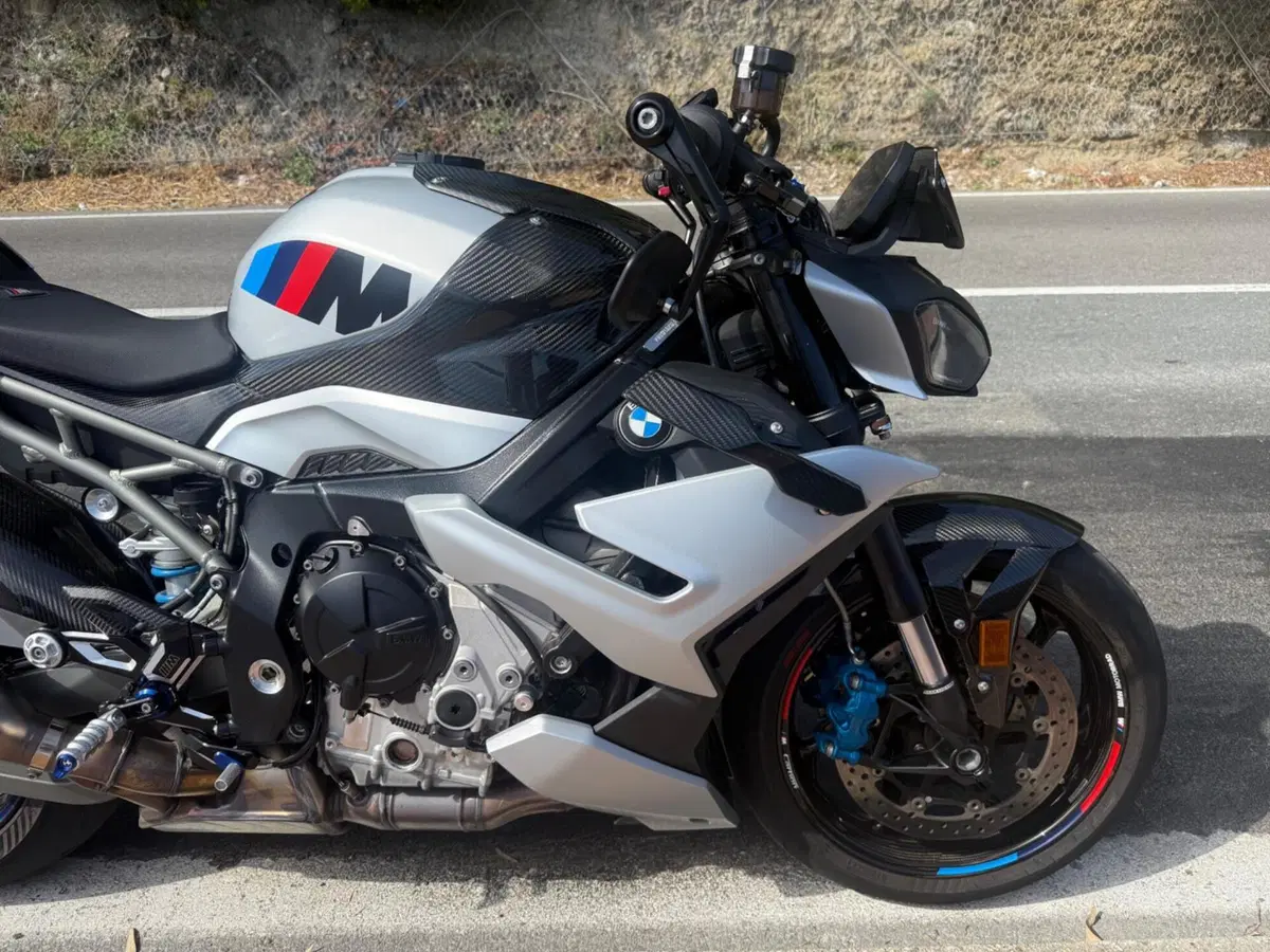 Bmw M 1000 R (2025 - 26) (11)