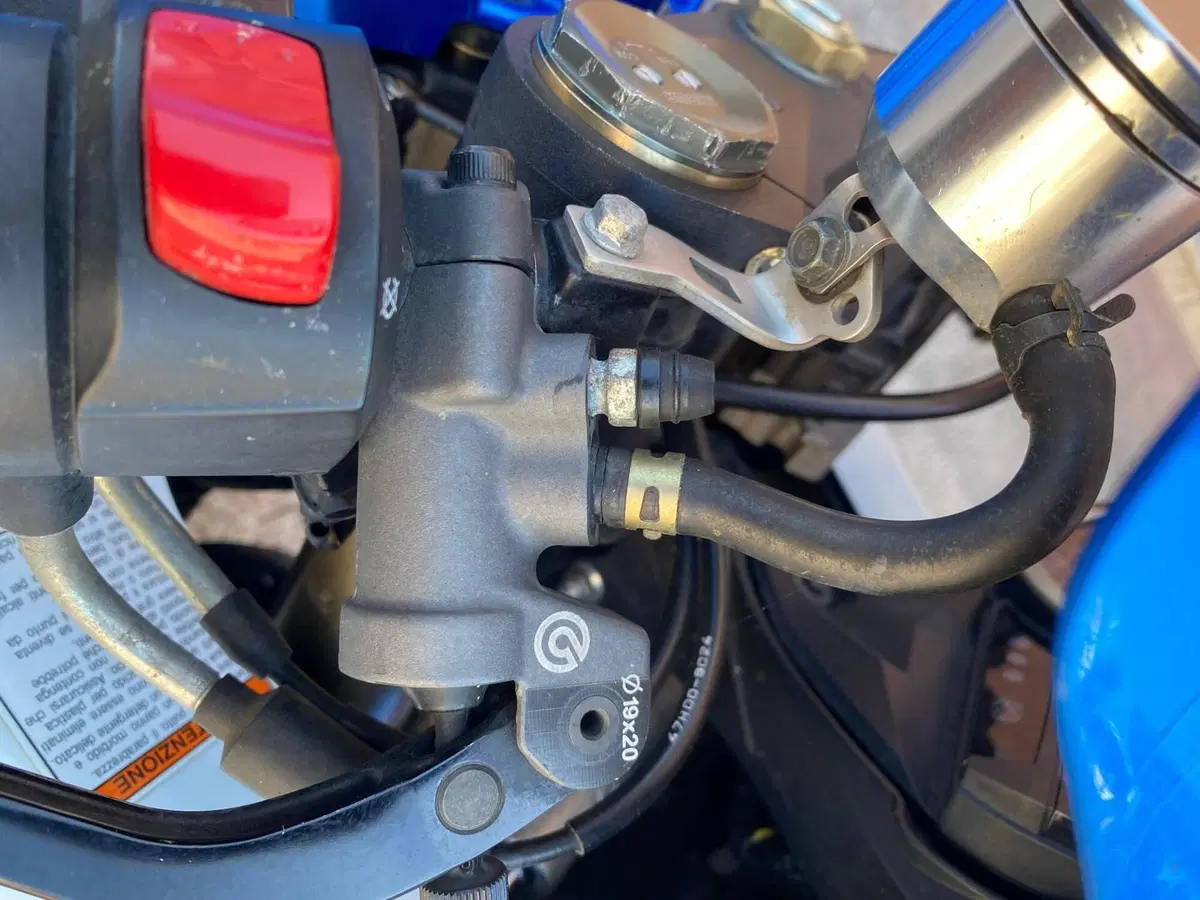 Suzuki GSX-R1000 (2009 - 11) (8)