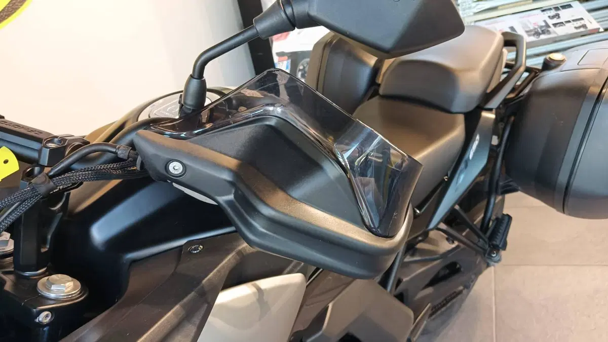 CFMOTO 650GT (2021 - 26) (8)