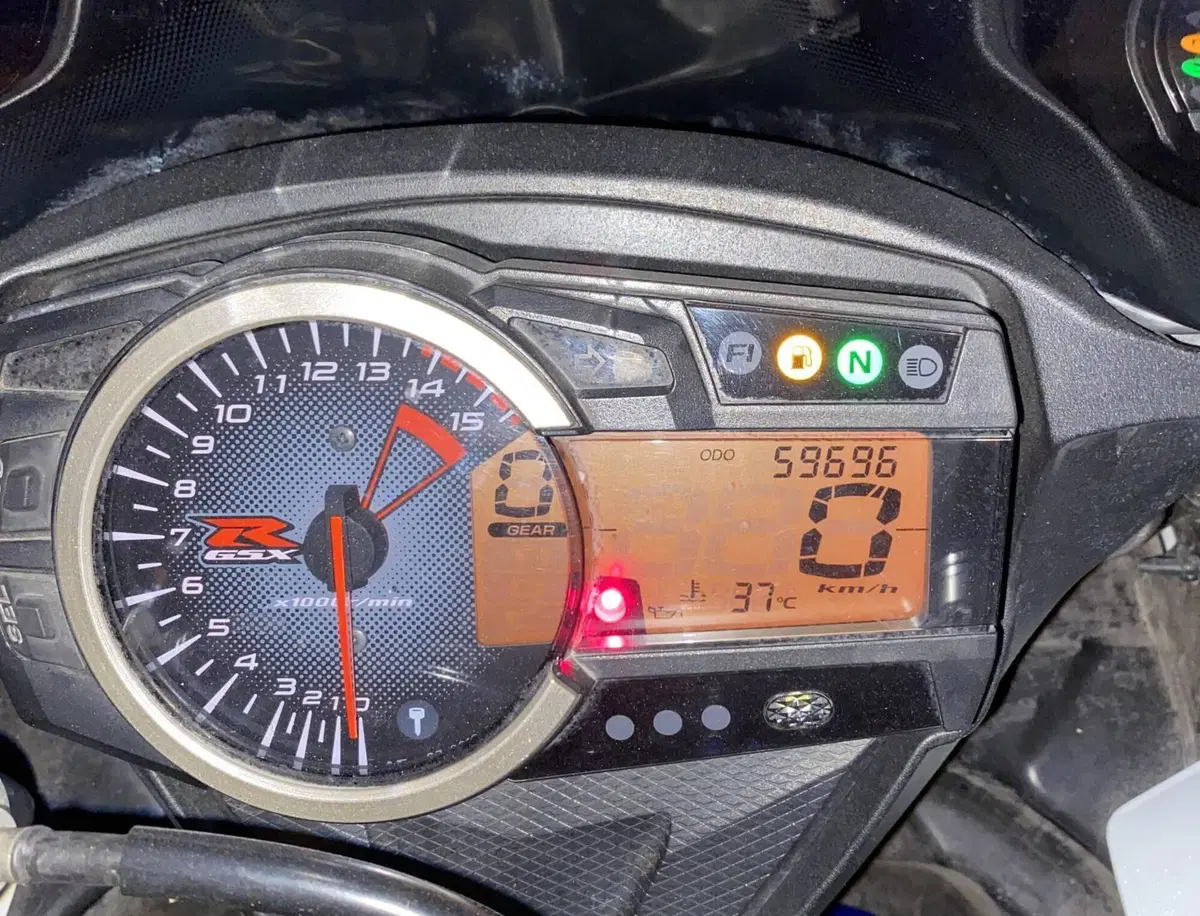 Suzuki GSX-R1000 (2009 - 11) (9)