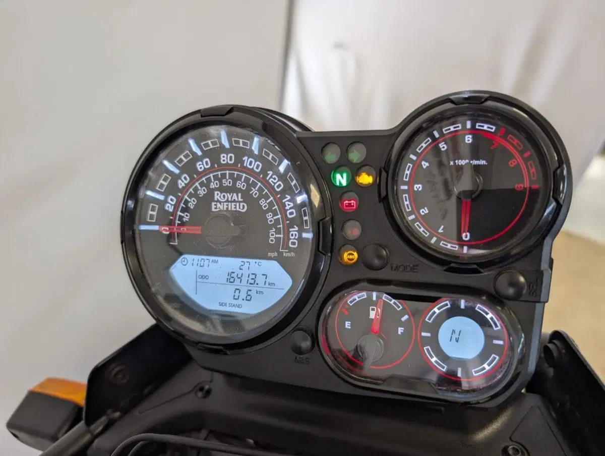 Royal Enfield Himalayan 411 (2021 - 24) (10)