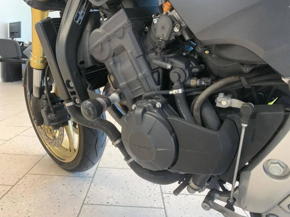 Honda Hornet 600 (2011 - 13) (7)