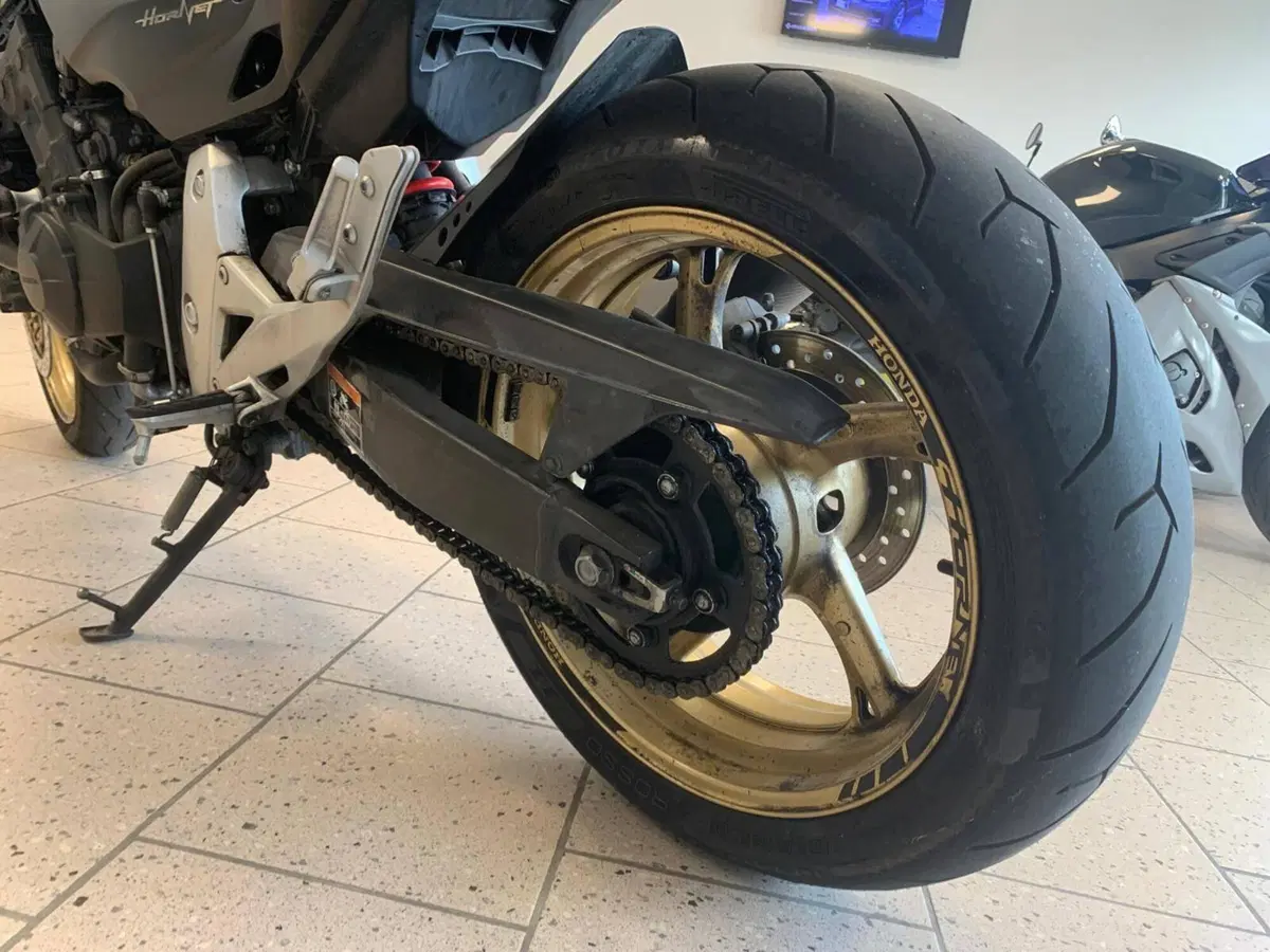 Honda Hornet 600 (2011 - 13) (6)