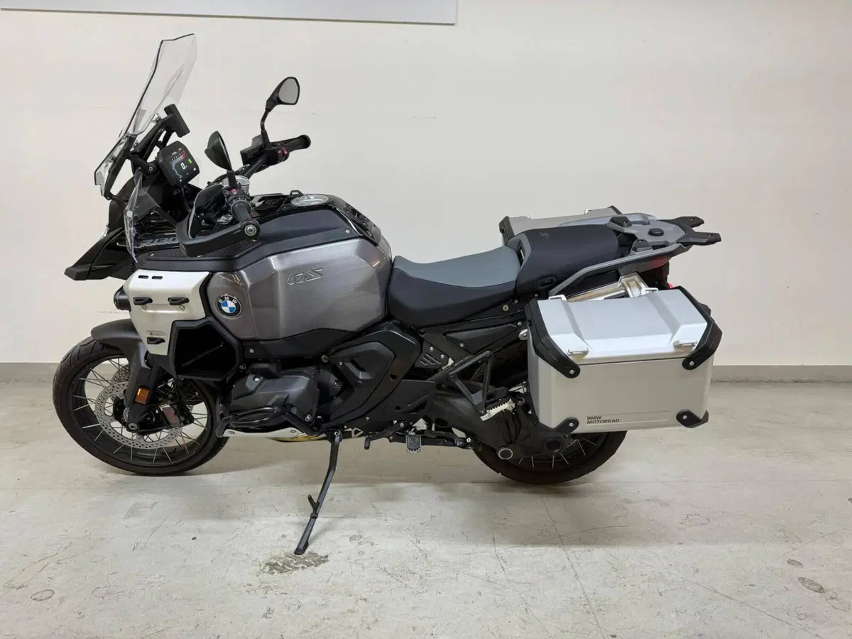 Bmw R 1300 GS Adventure Triple Black (2025 - 26) (3)