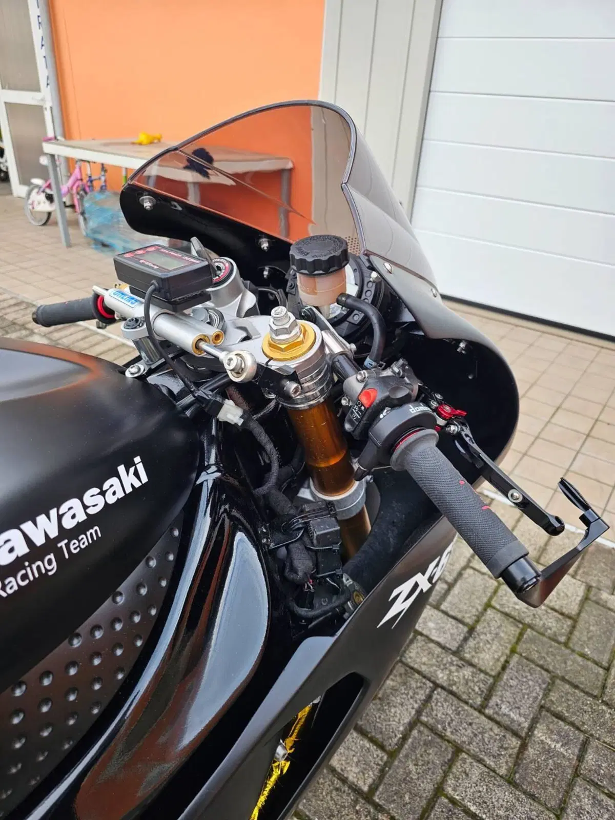 Kawasaki Ninja 600 ZX-6RR (2005 - 06) (8)