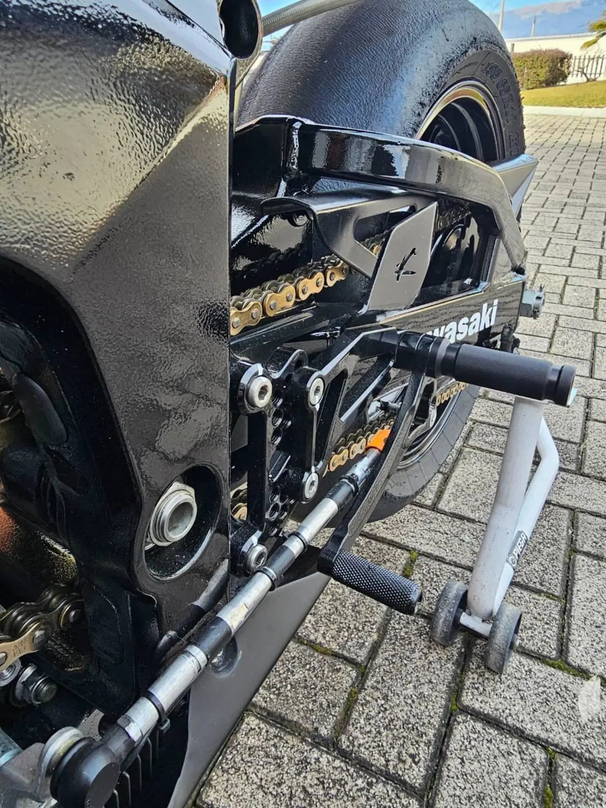 Kawasaki Ninja 600 ZX-6RR (2005 - 06) (10)