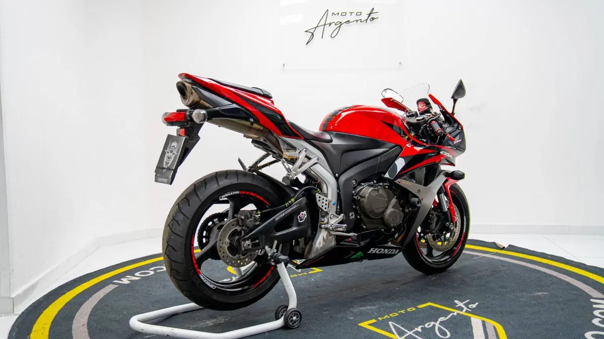 Honda CBR 600 RR (2007 - 08) (4)