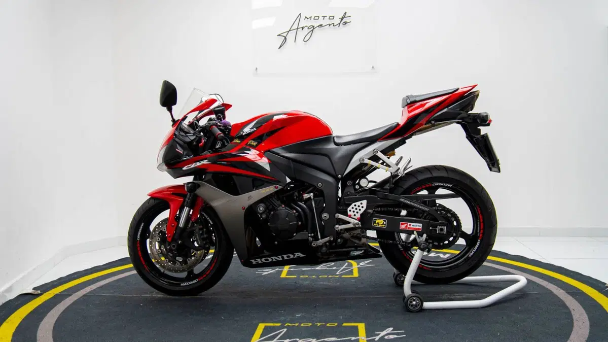 Honda CBR 600 RR (2007 - 08) (7)