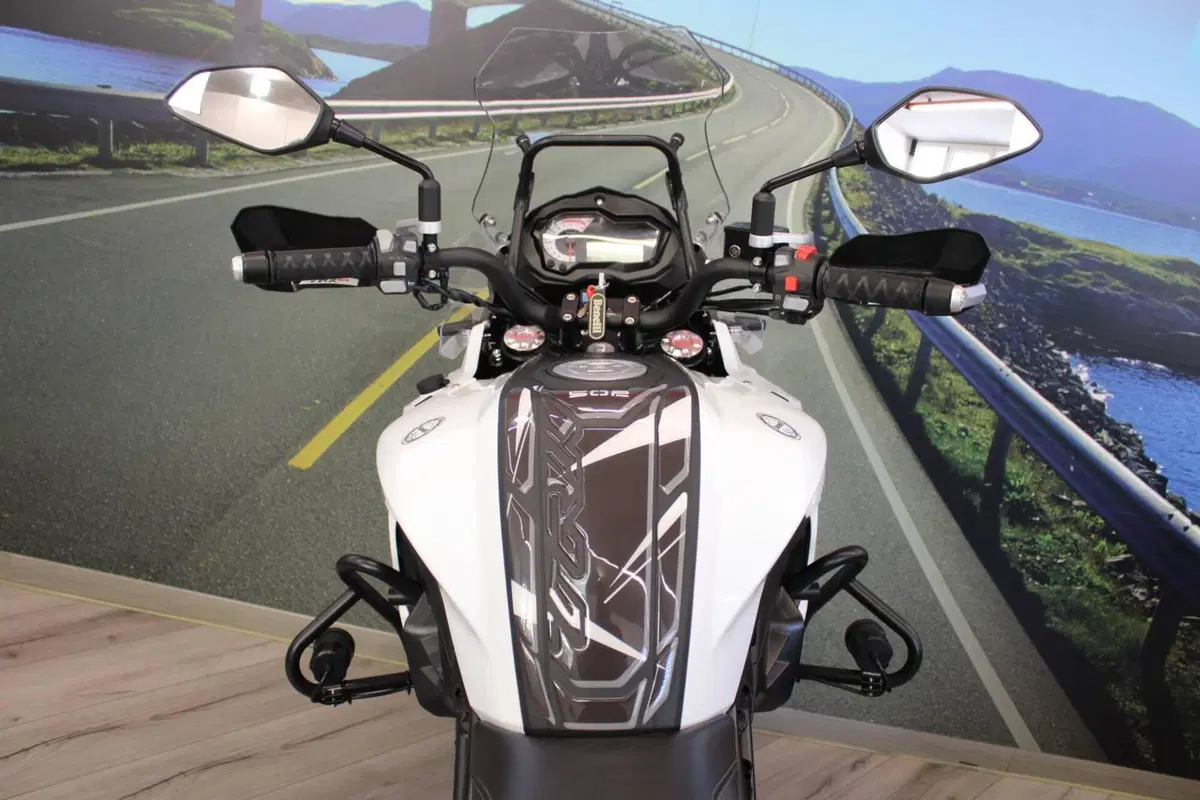 Benelli TRK 502 (2021 - 25) (20)