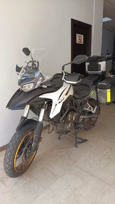 QJ Motor SRK 700 (2023 - 25) usata