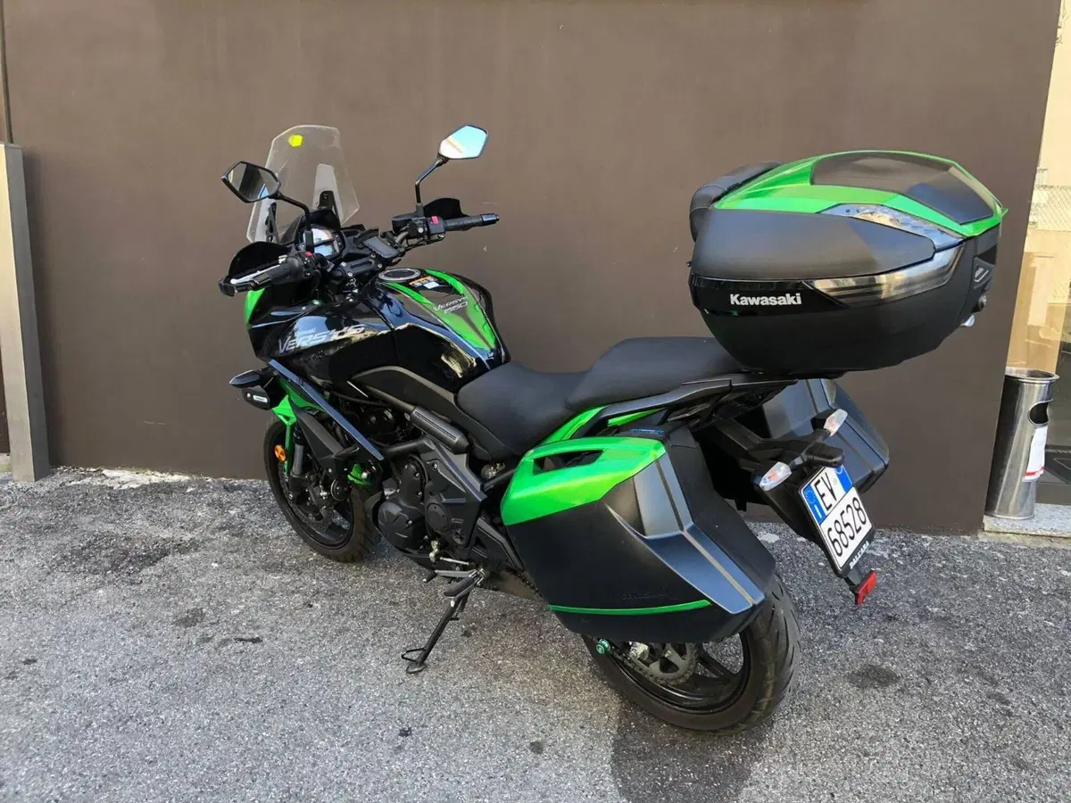 Kawasaki Versys 650 Grand Tourer (2021) (5)