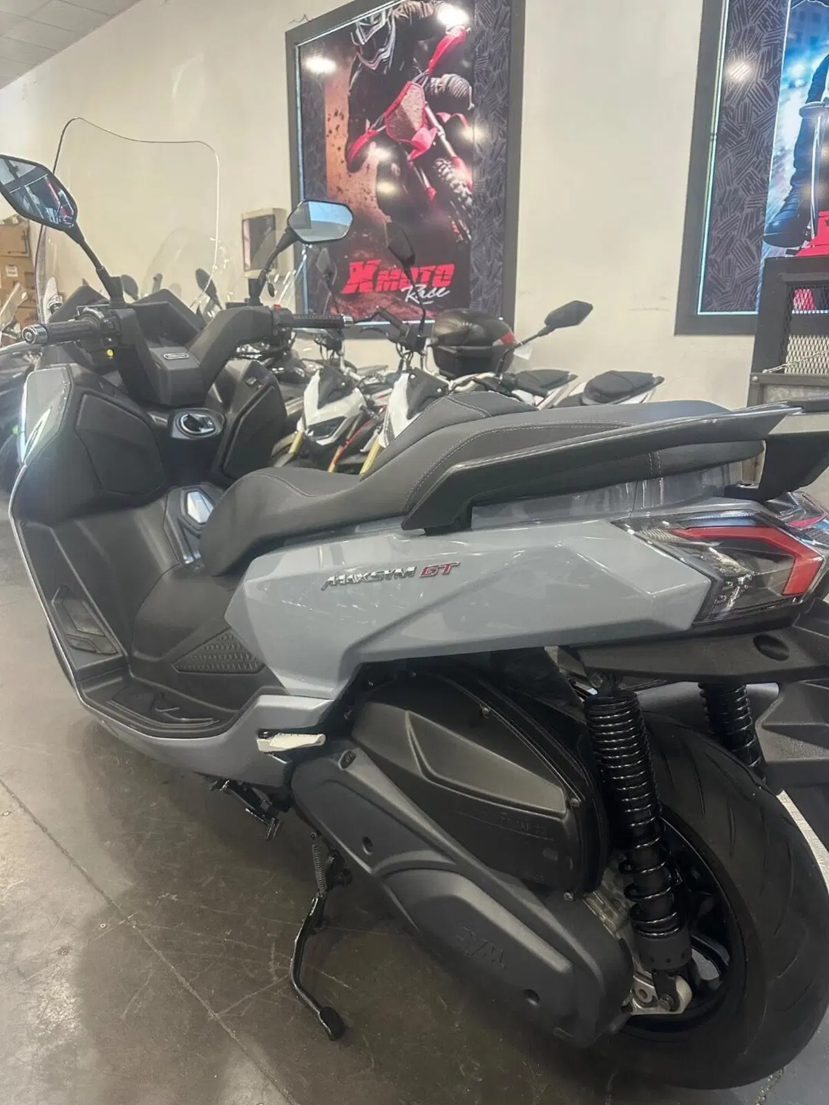 Sym Maxsym 400 (2021 - 25) (5)