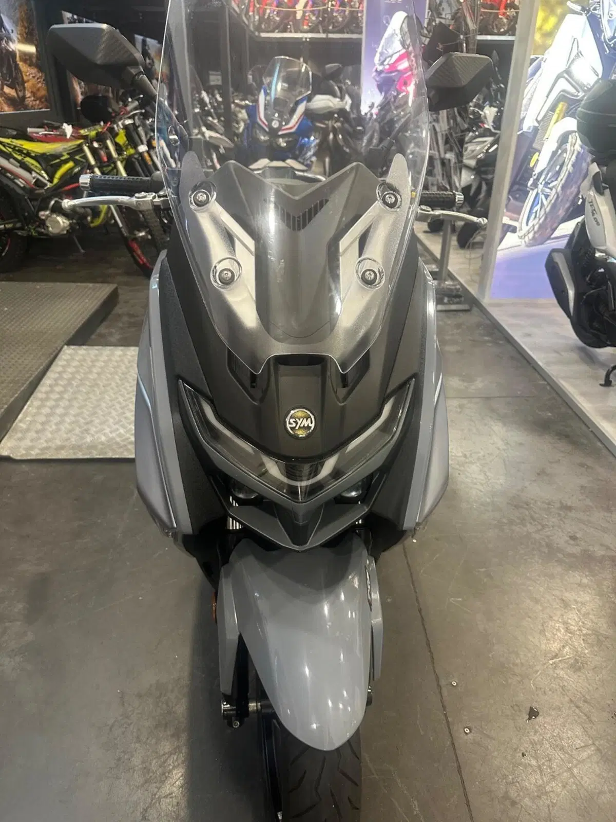 Sym Maxsym 400 (2021 - 25) (11)