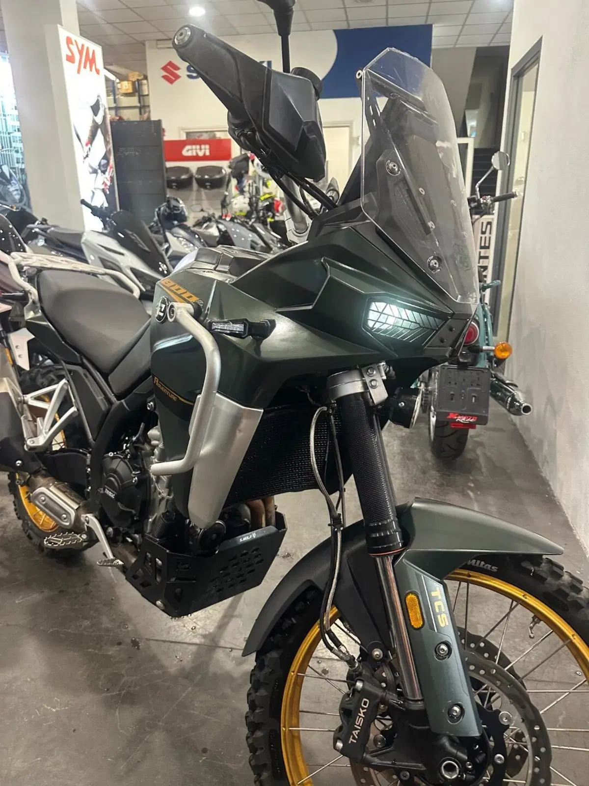 Kove 800X Adventure (2024) (2)