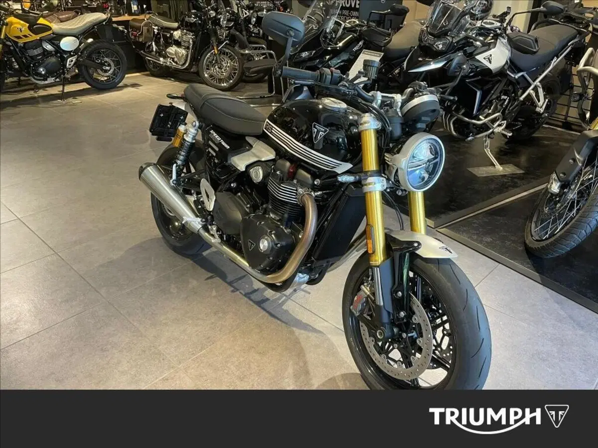 Triumph Speed Twin 1200 RS (2025 - 26) (4)