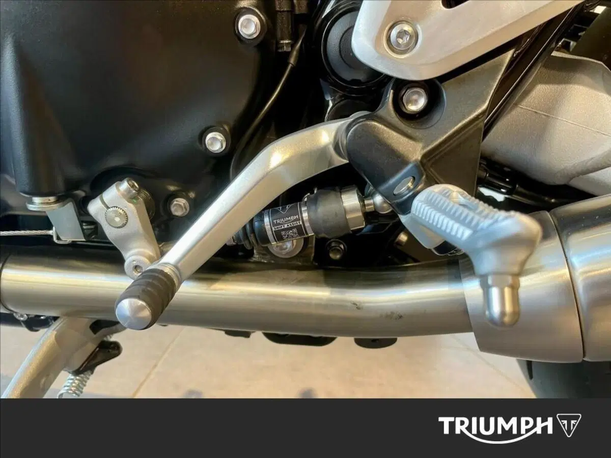 Triumph Speed Twin 1200 RS (2025 - 26) (10)