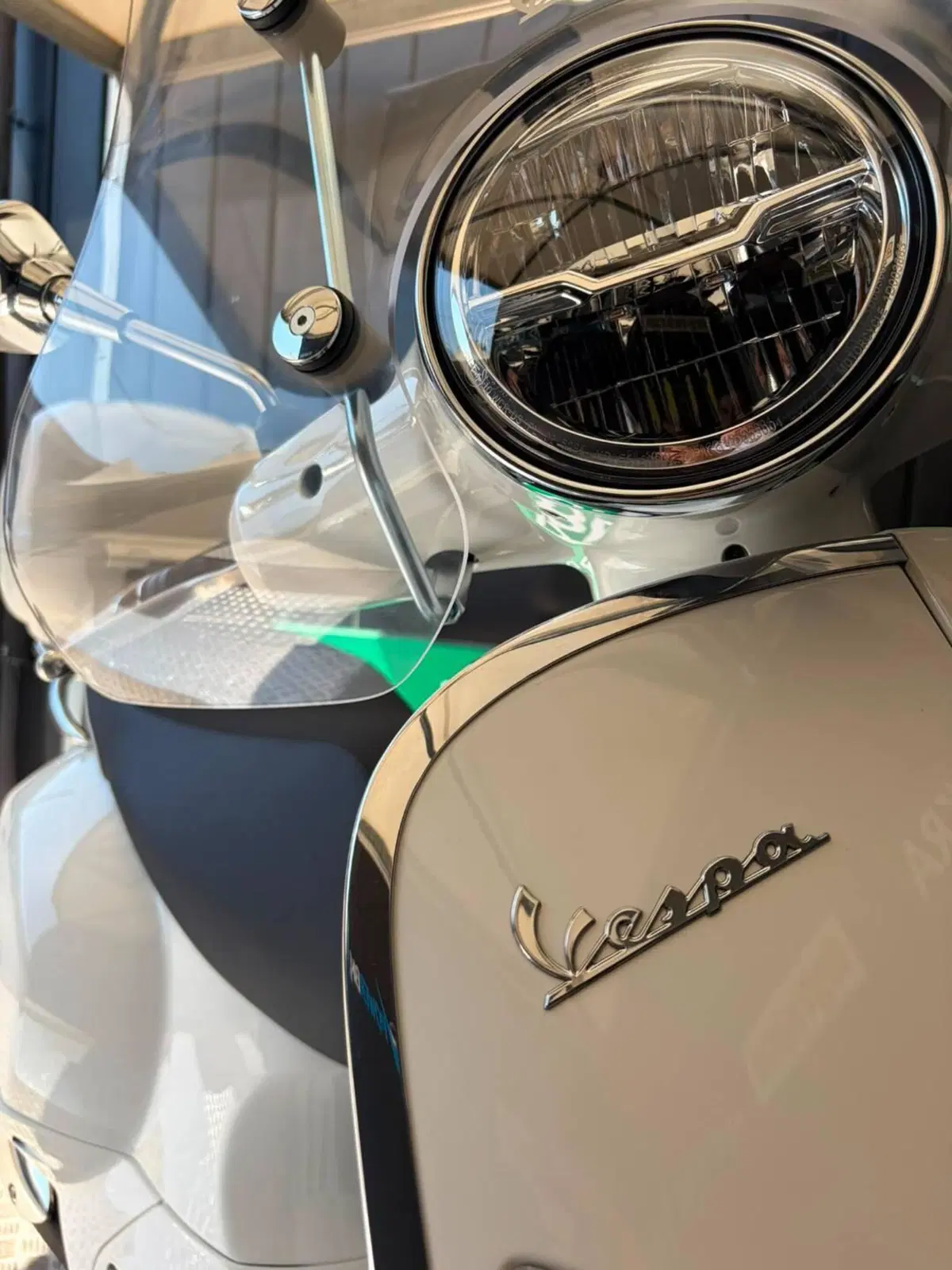 Vespa GTS 310 Super (2025 - 26) (5)