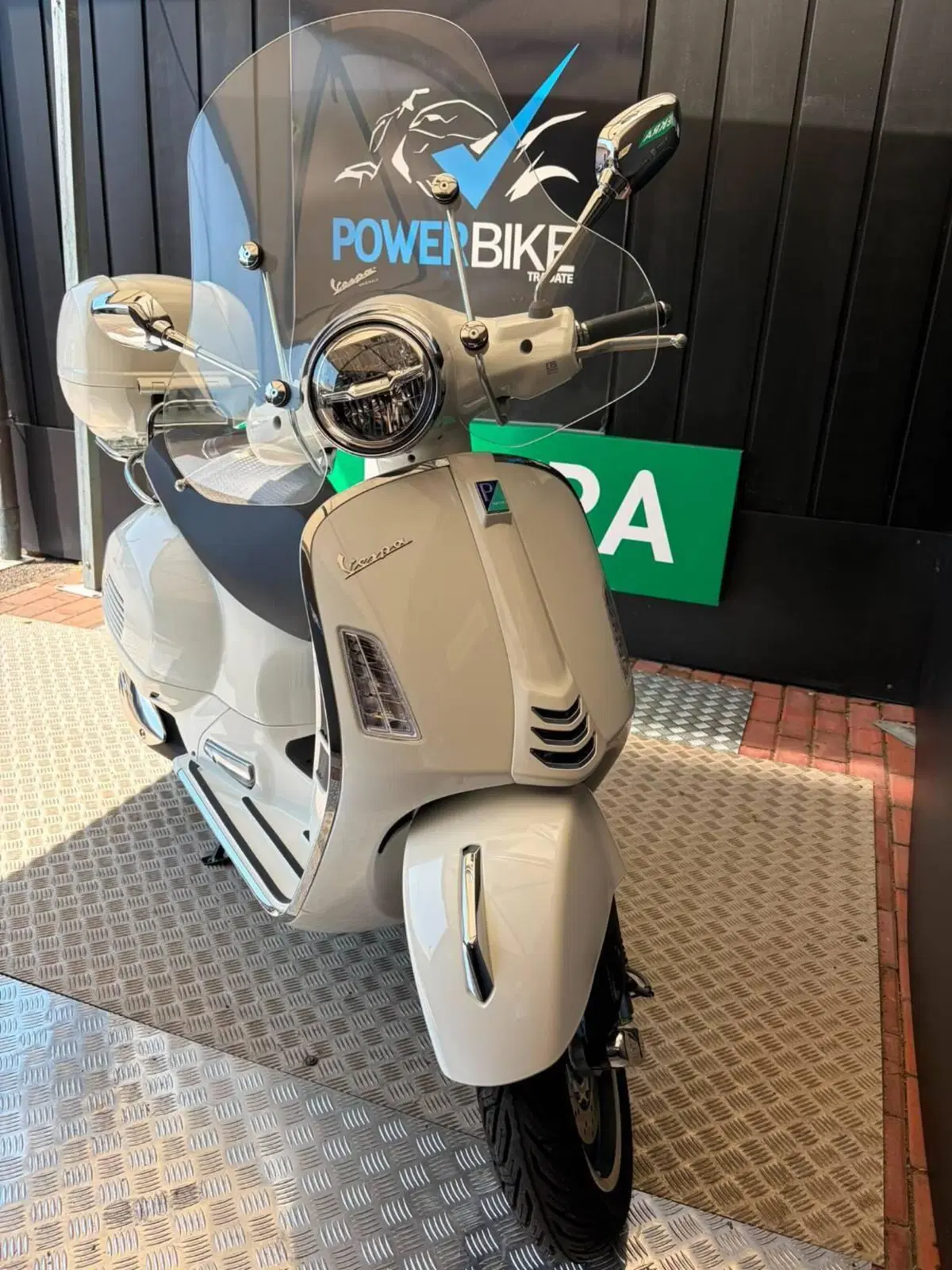 Vespa GTS 310 Super (2025 - 26) (2)