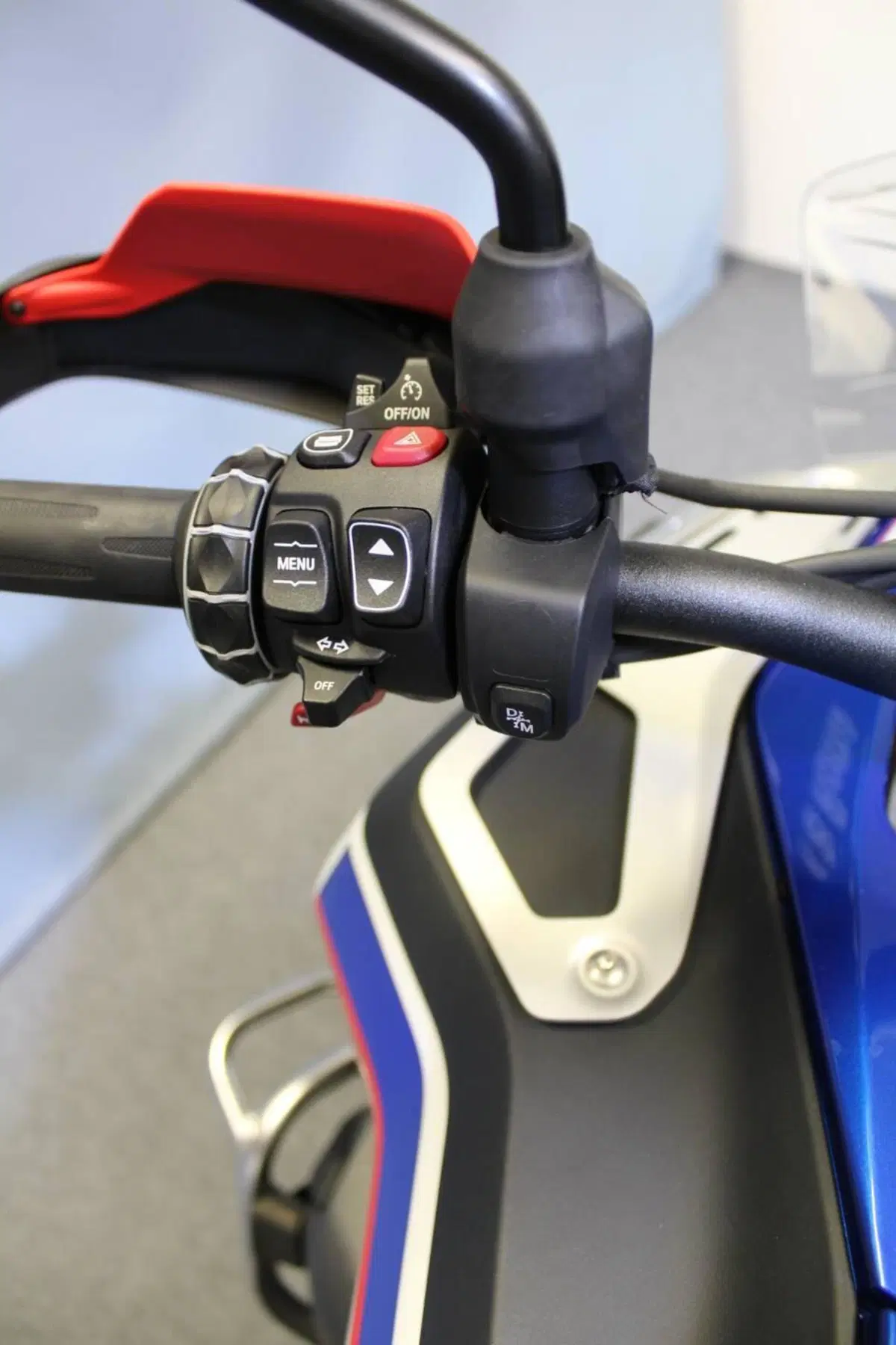 Bmw R 1300 GS Adventure Trophy (2025 - 26) (11)