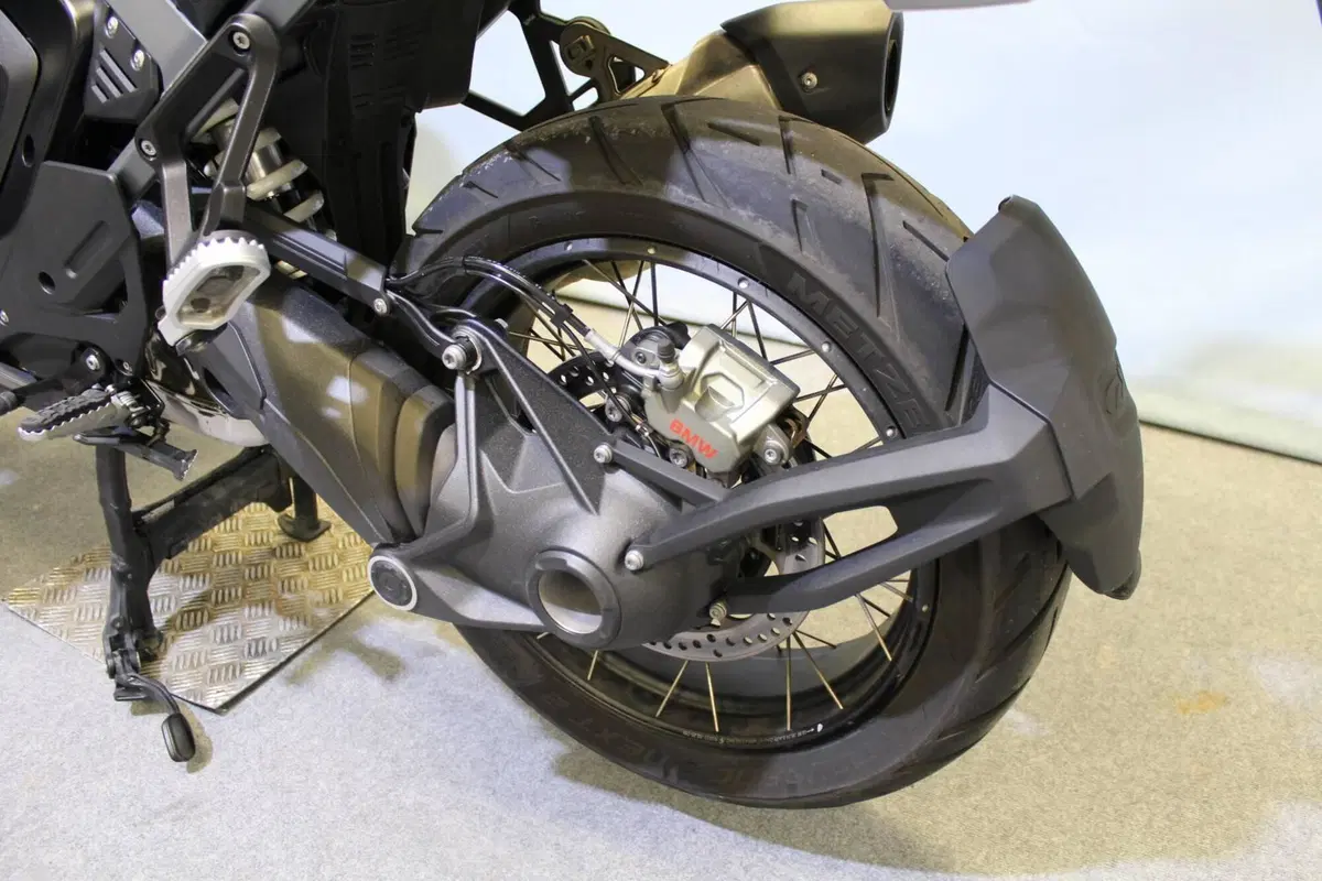 Bmw R 1300 GS Adventure Trophy (2025 - 26) (16)