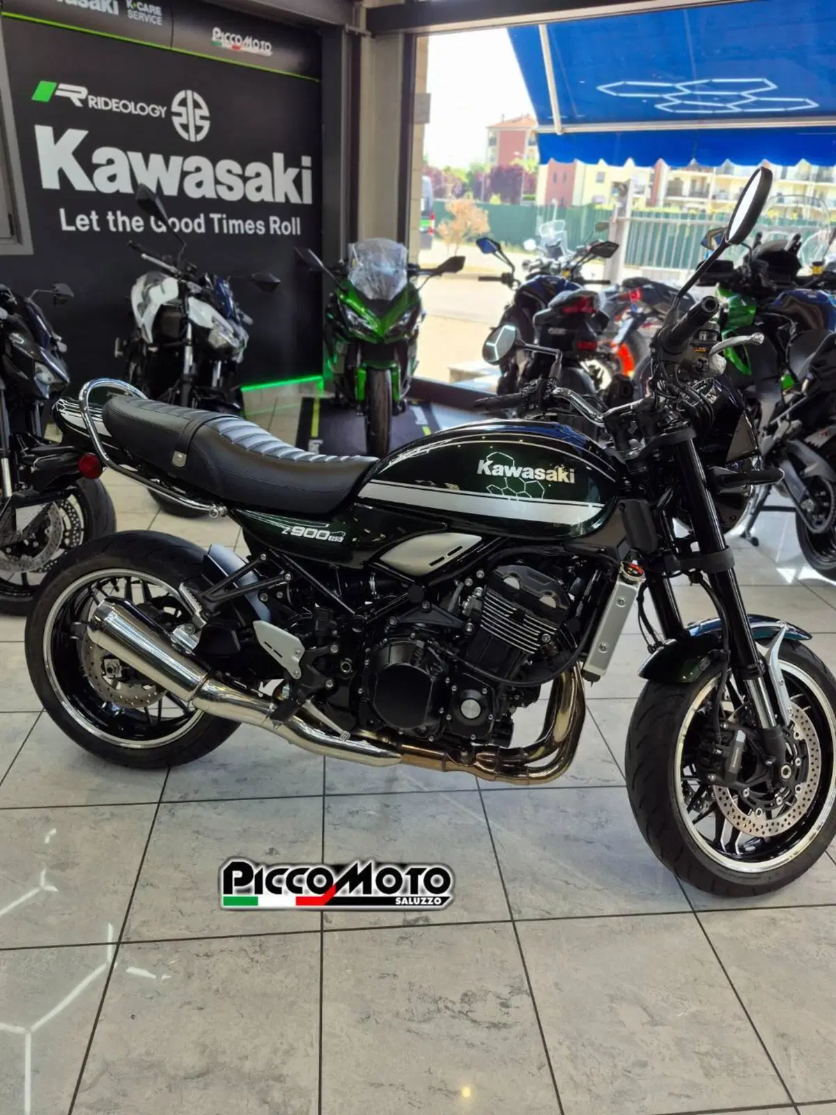 Kawasaki Z 900 RS (2022 - 25) (2)