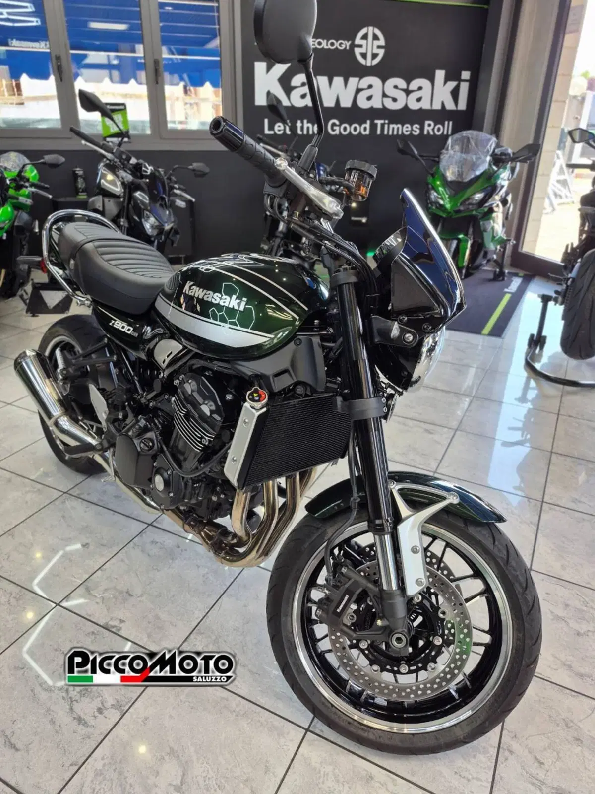 Kawasaki Z 900 RS (2022 - 25) (3)