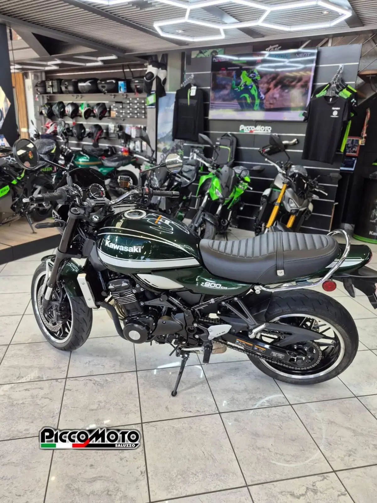 Kawasaki Z 900 RS (2022 - 25) (6)