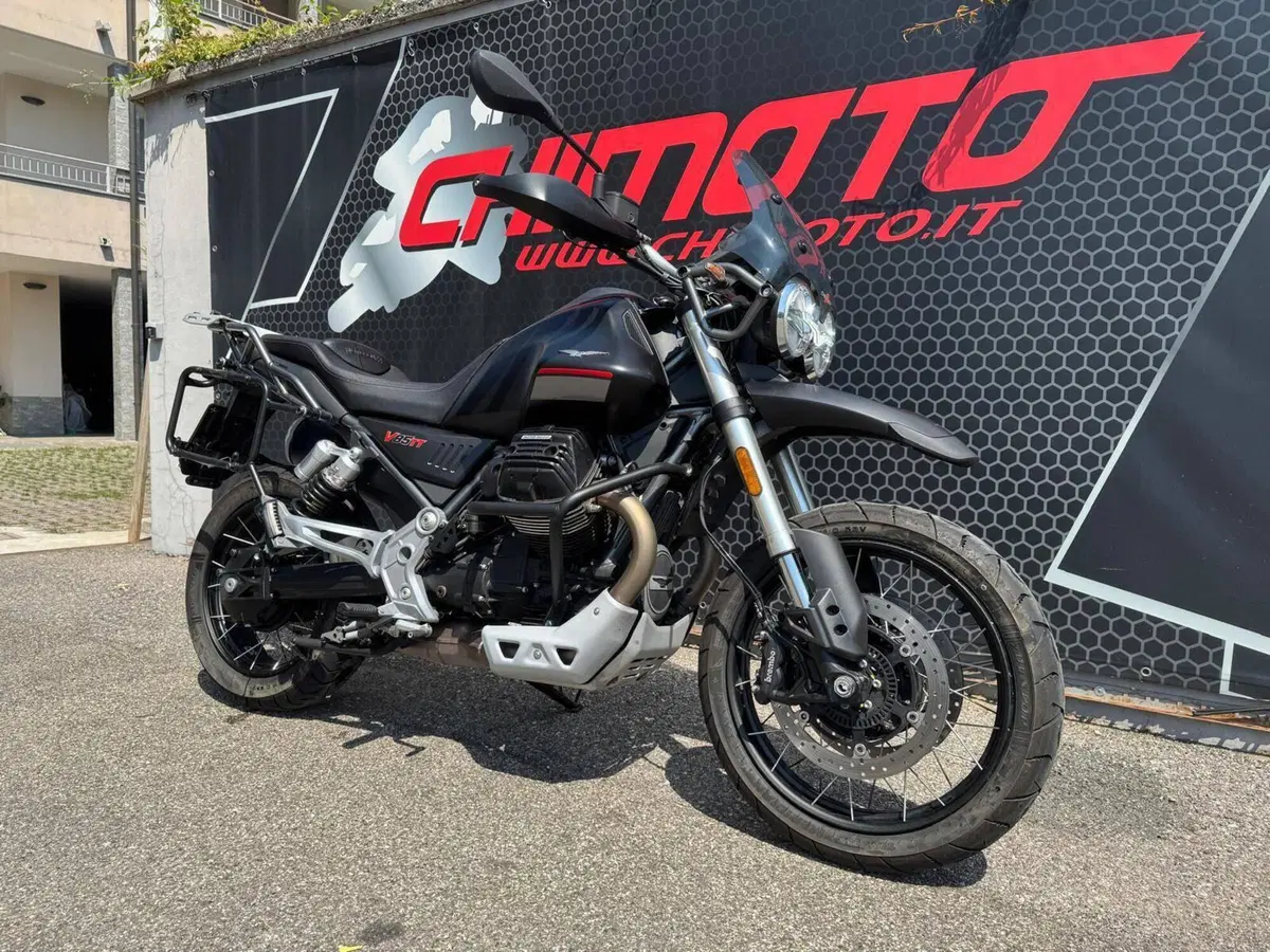 Moto Guzzi V85 TT (2021 - 23) (6)