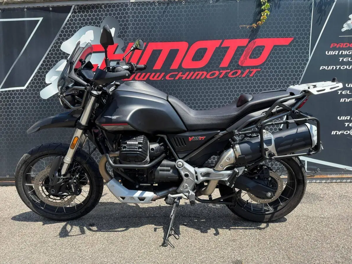 Moto Guzzi V85 TT (2021 - 23) (2)