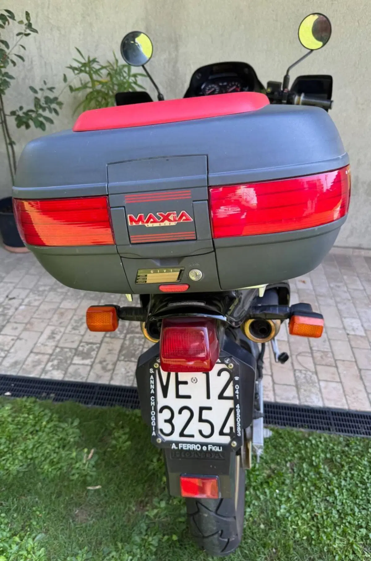Honda NX 650 Dominator (1991 - 95) (4)